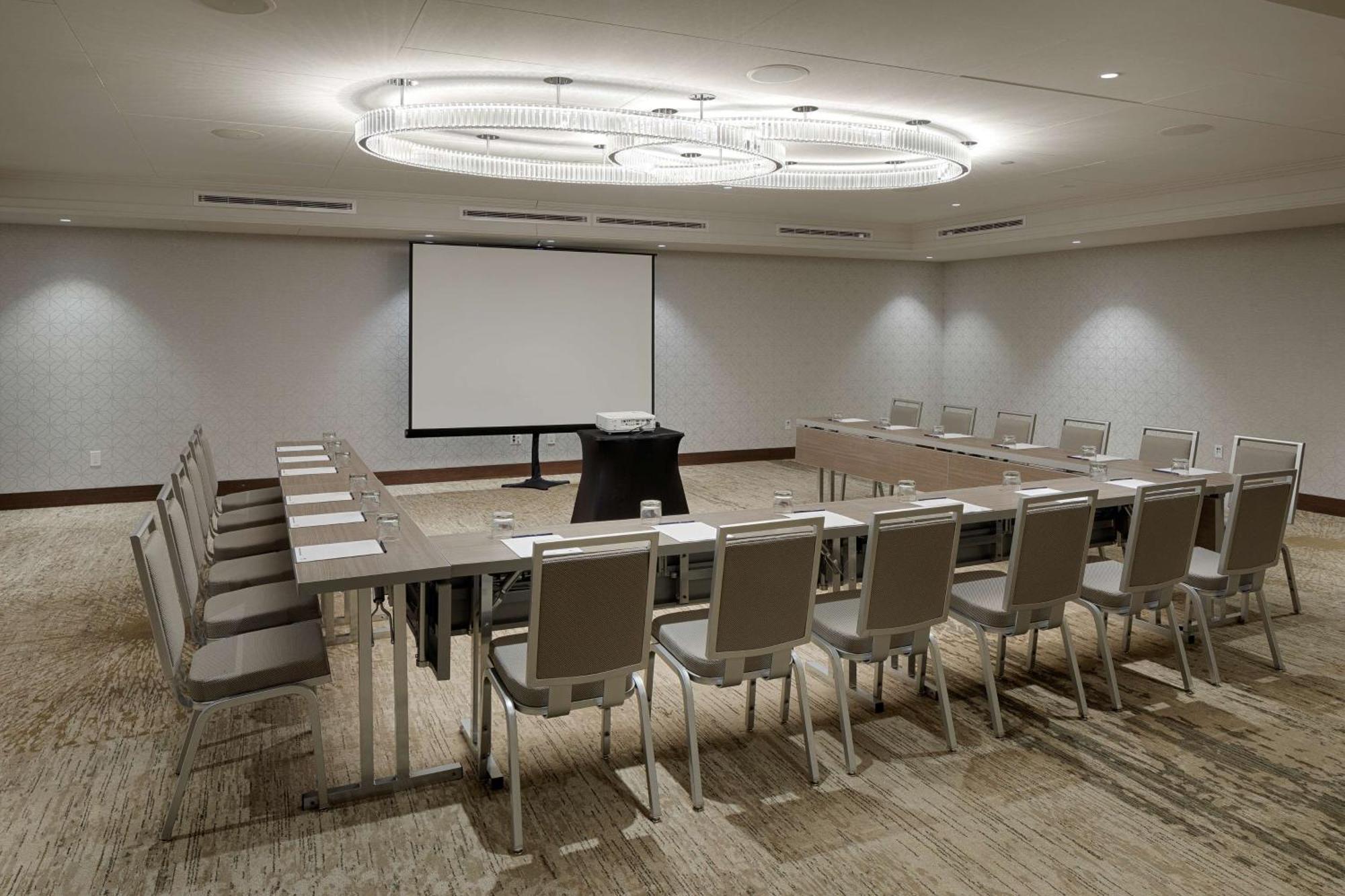 Отель The Kingsley Bloomfield Hills - A Doubletree By Hilton Экстерьер фото